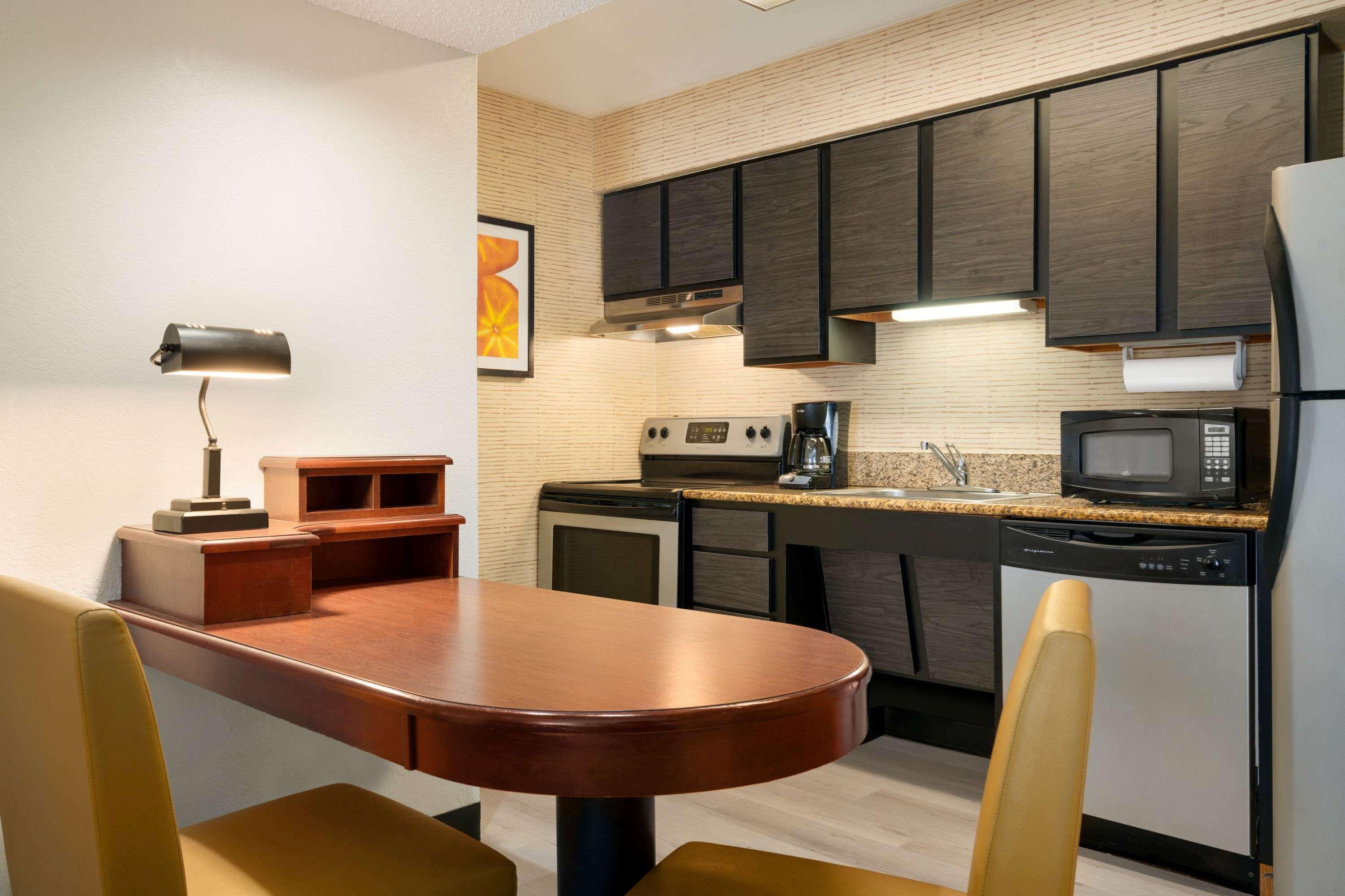 Hawthorn Suites By Wyndham Tinton Falls Εξωτερικό φωτογραφία