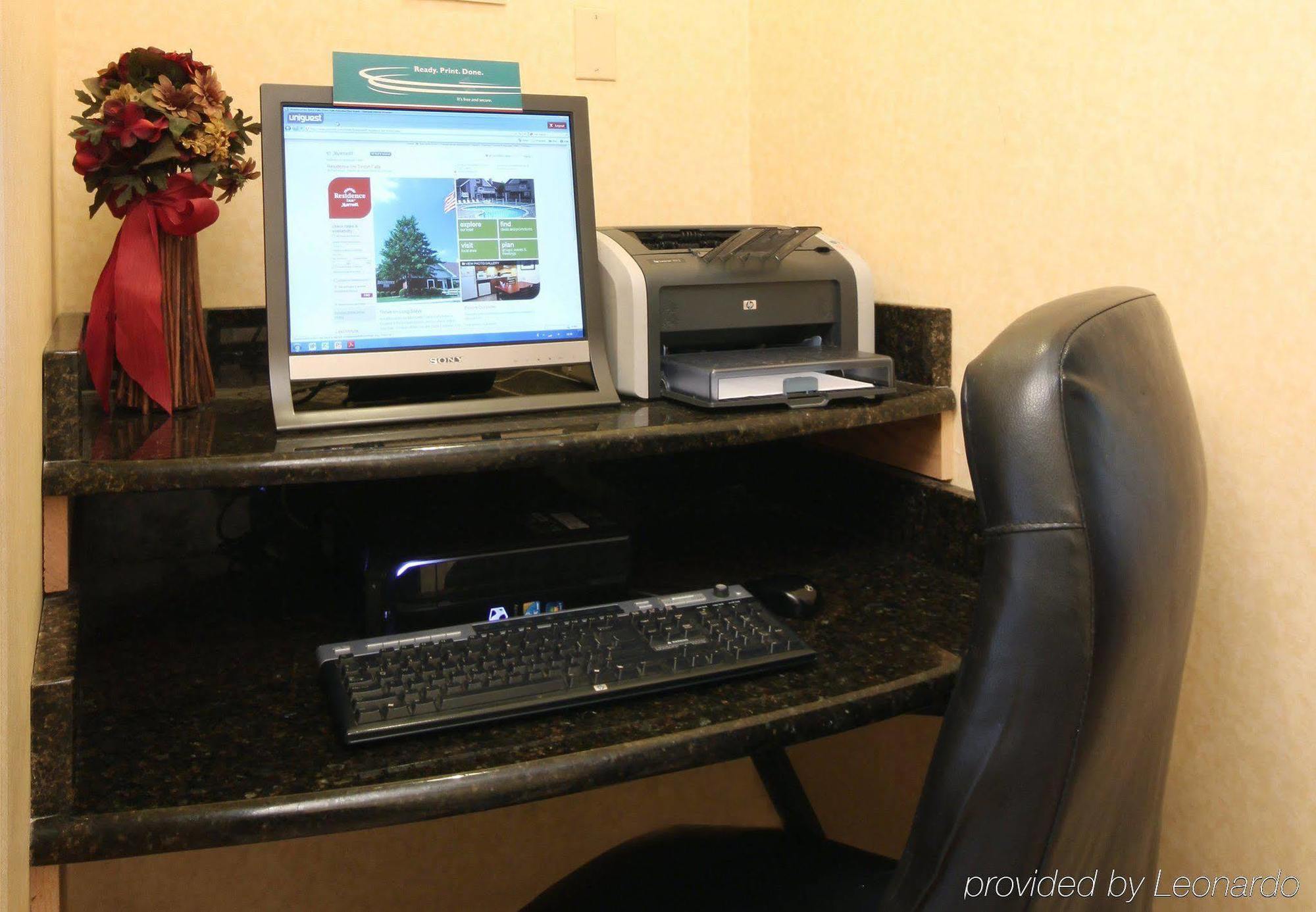 Hawthorn Suites By Wyndham Tinton Falls Ανέσεις φωτογραφία