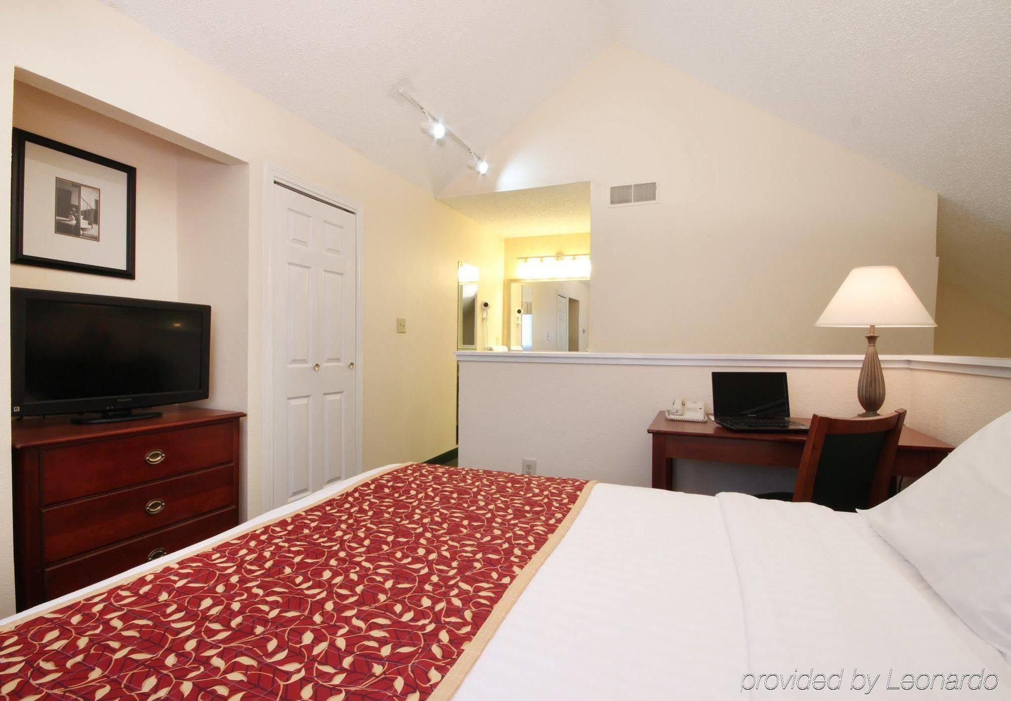 Hawthorn Suites By Wyndham Tinton Falls Εξωτερικό φωτογραφία